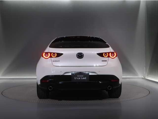 ＭＡＺＤＡ３ファストバック １．８　ＸＤ　プロアクティブ　ツーリング　セレクション　ディ　３６０°セーフティパッケージ／ＢＯＳＥサウンド　Ｐシート　誤発進抑制　レーダークルーズコントロール　ＬＥＤヘッドライト　本革シート　インテリキー　ＥＴＣ　ナビＴＶ　シートヒーター　横滑り防止システム（20枚目）