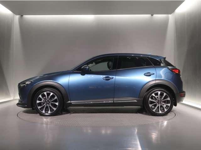 クルマらしい美しいプロポーション」を目指して、魂動デザインのもと、機能性もしっかりと考慮した素晴らしいデザインのお車となりました。