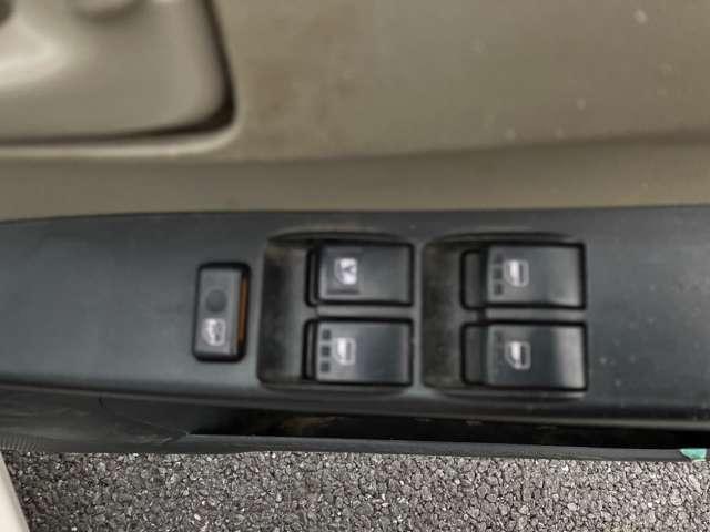 ミラ 660 X スペシャル 5速マニュアル(13枚目)