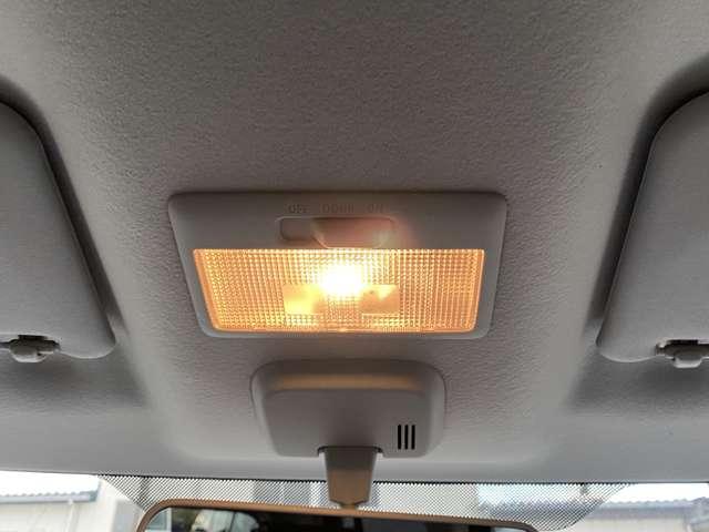 アルトラパン 660 G ワンオーナー 弊社下取り CD使用不可 WSRS 整備記録簿 ワンオーナー車 禁煙車使用 横滑り防止 パワーウィンドゥ パワステ ABS エアコン 運転席エアバッグ キーレスエントリー(11枚目)