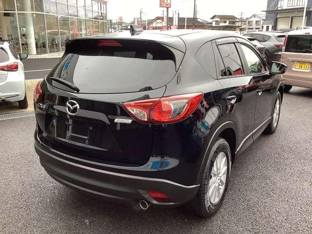 ＣＸ－５ ２．０　２０Ｓ　走行距離２５０３１ｋｍ・ナビＥＴＣ・ＨＩＤヘッドライ　定期点検記録簿　サイドエアバック　パワーウィンドウ　ＥＴＣ車載器　ミュージックプレイヤー接続可　アルミ　Ｂカメ　オートエアコン　スマキー　禁煙（2枚目）