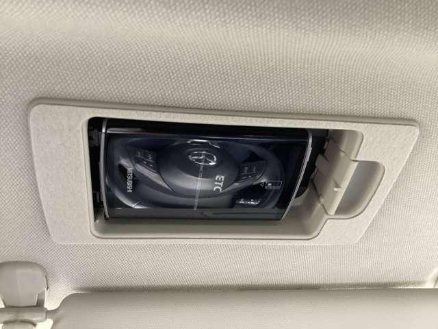 ＣＸ－５ ２．０　２０Ｓ　走行距離２５０３１ｋｍ・ナビＥＴＣ・ＨＩＤヘッドライ　定期点検記録簿　サイドエアバック　パワーウィンドウ　ＥＴＣ車載器　ミュージックプレイヤー接続可　アルミ　Ｂカメ　オートエアコン　スマキー　禁煙（7枚目）