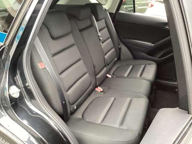 ＣＸ－５ ２．０　２０Ｓ　走行距離２５０３１ｋｍ・ナビＥＴＣ・ＨＩＤヘッドライ　定期点検記録簿　サイドエアバック　パワーウィンドウ　ＥＴＣ車載器　ミュージックプレイヤー接続可　アルミ　Ｂカメ　オートエアコン　スマキー　禁煙（13枚目）