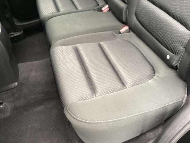 ＣＸ－５ ２．０　２０Ｓ　走行距離２５０３１ｋｍ・ナビＥＴＣ・ＨＩＤヘッドライ　定期点検記録簿　サイドエアバック　パワーウィンドウ　ＥＴＣ車載器　ミュージックプレイヤー接続可　アルミ　Ｂカメ　オートエアコン　スマキー　禁煙（16枚目）