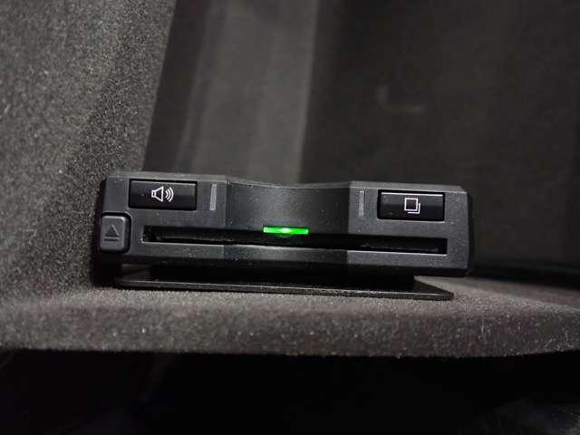 ＣＸ－５ ２．２　ＸＤ　Ｌパッケージ　ディーゼルターボ　ワンオーナー／ホワイトレザー内装／ＢＯＳＥサウ　パワーバックゲート　レーダーＣ　１オーナー　エアコン　リアカメラ　本革　キーフリー　電動パワーシート　アイストップ　ターボ　ＴＶナビ　アドバンスキー（3枚目）