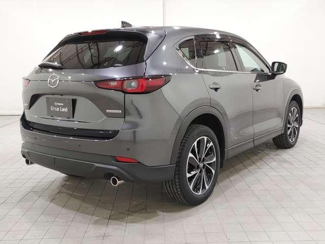 ＣＸ－５ ２．２　ＸＤ　Ｌパッケージ　ディーゼルターボ　ワンオーナー／ホワイトレザー内装／ＢＯＳＥサウ　パワーバックゲート　レーダーＣ　１オーナー　エアコン　リアカメラ　本革　キーフリー　電動パワーシート　アイストップ　ターボ　ＴＶナビ　アドバンスキー（5枚目）