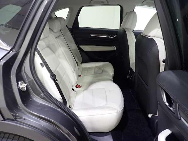 ＣＸ－５ ２．２　ＸＤ　Ｌパッケージ　ディーゼルターボ　ワンオーナー／ホワイトレザー内装／ＢＯＳＥサウ　パワーバックゲート　レーダーＣ　１オーナー　エアコン　リアカメラ　本革　キーフリー　電動パワーシート　アイストップ　ターボ　ＴＶナビ　アドバンスキー（13枚目）