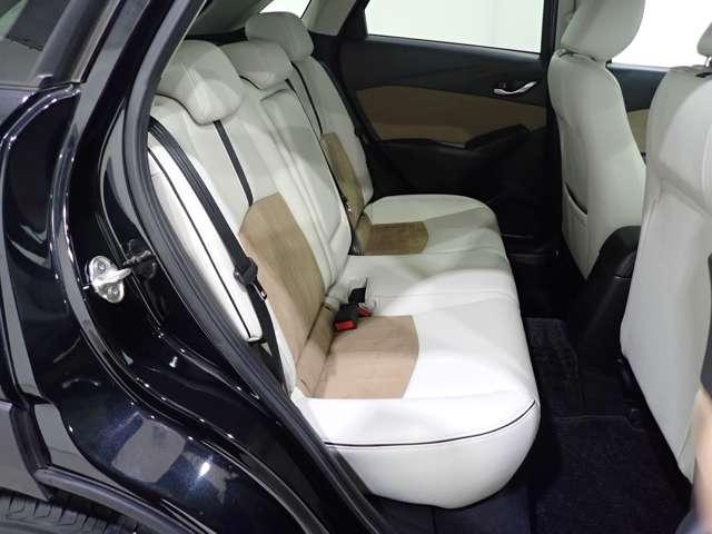 ＣＸ－３ １．５　１５Ｓ　アーバン　ドレッサー　ワンオーナー／３６０°ビューモニター／ＥＴＣ／運転席・助手席シートヒーター／ステアリングヒーター／ＡｐｐｌｅＣａｒＰｌａｙ・ＡｎｄｒｏｉｄＡｕｔｏ／ＣＤ・ＤＶＤプレーヤー（10枚目）
