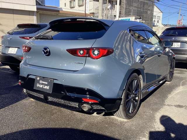 ＭＡＺＤＡ３ファストバック １．５　１５Ｓ　ブラックトーンエディション　ワンオーナー／ＢＢＳホイール付きシグネチャー　キーレス　パーキングセンサー　衝突被害軽減ブレーキ　１オーナー　地デジチューナー　ＬＥＤヘッド　スマートキー　レーダークルーズコントロール　ＥＴＣ（6枚目）