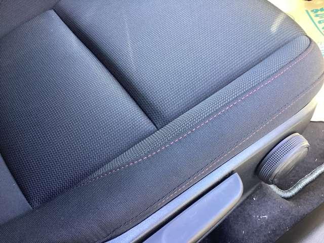 ＭＡＺＤＡ３ファストバック １．５　１５Ｓ　ブラックトーンエディション　ワンオーナー／ＢＢＳホイール付きシグネチャー　キーレス　パーキングセンサー　衝突被害軽減ブレーキ　１オーナー　地デジチューナー　ＬＥＤヘッド　スマートキー　レーダークルーズコントロール　ＥＴＣ（17枚目）