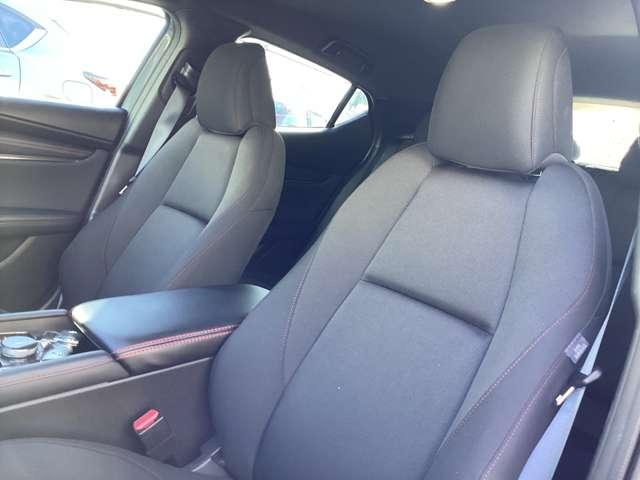 ＭＡＺＤＡ３ファストバック １．５　１５Ｓ　ブラックトーンエディション　ワンオーナー／ＢＢＳホイール付きシグネチャー　キーレス　パーキングセンサー　衝突被害軽減ブレーキ　１オーナー　地デジチューナー　ＬＥＤヘッド　スマートキー　レーダークルーズコントロール　ＥＴＣ（18枚目）