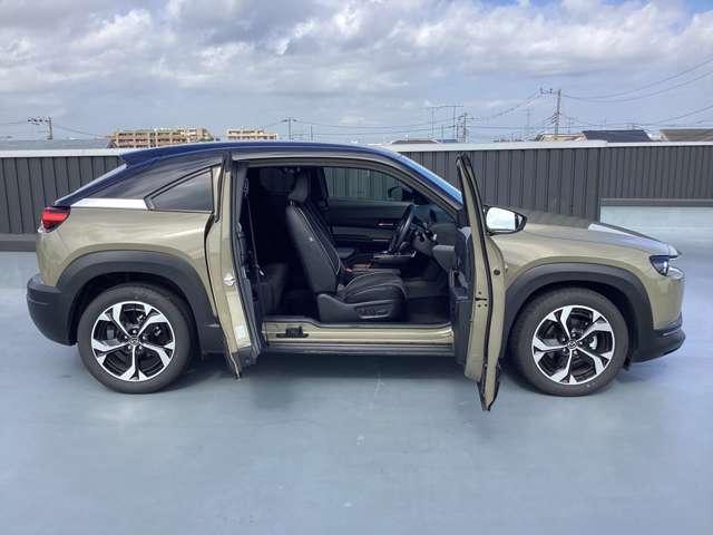 ＭＸ－３０ ２．０　ナチュラル　モノトーン　当社試乗車　シートヒーター（3枚目）