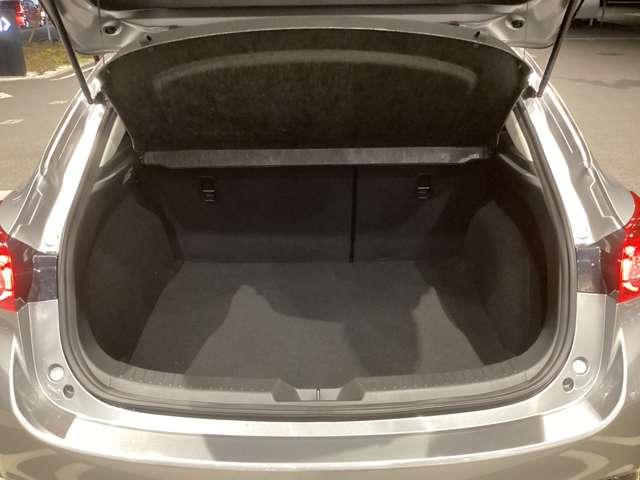 アクセラスポーツ 2.2 XD ディーゼルターボ サンルーフ BOSE ETC 電動シート 禁煙車 Bカメ 盗難防止システム オートエアコン ナビ メモリーナビ アルミ スマートキープッシュスタート 禁煙車 パワーウィンドウ キーレス アイストップ(12枚目)