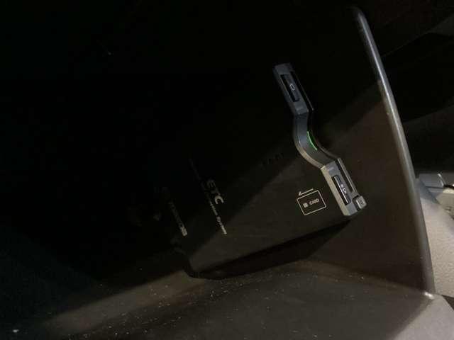 アクセラスポーツ 2.2 XD ディーゼルターボ サンルーフ BOSE ETC 電動シート 禁煙車 Bカメ 盗難防止システム オートエアコン ナビ メモリーナビ アルミ スマートキープッシュスタート 禁煙車 パワーウィンドウ キーレス アイストップ(17枚目)