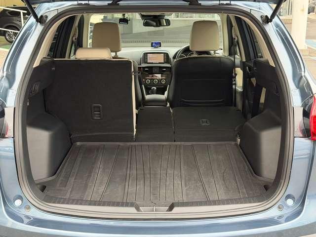 ＣＸ－５ ２．２　ＸＤ　２０１３アニバーサリー　ディーゼルターボ　４Ｗ　禁煙車　クルコン　スマートシティブレーキサポート　フルセグＴＶ　パワーシート　スマートキー　シートヒーター　ＥＴＣ　４ＷＤ　バックＣ　本革シート　横滑防止装置　ＤＶＤ（12枚目）