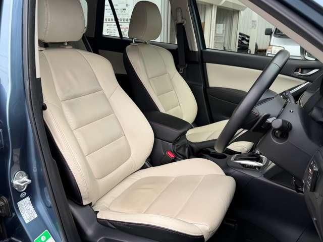 ＣＸ－５ ２．２　ＸＤ　２０１３アニバーサリー　ディーゼルターボ　４Ｗ　禁煙車　クルコン　スマートシティブレーキサポート　フルセグＴＶ　パワーシート　スマートキー　シートヒーター　ＥＴＣ　４ＷＤ　バックＣ　本革シート　横滑防止装置　ＤＶＤ（20枚目）