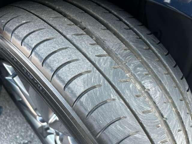 タイヤ溝まだまだあります