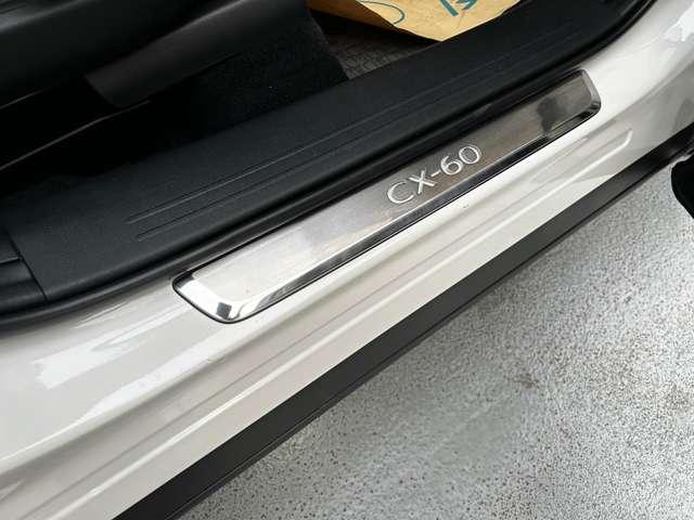 ＣＸ－６０ ３．３　ＸＤハイブリッド　エクスクルーシブ　モダン　ディーゼ　白革シート．シートベンチレーション．３６０°　電動Ｒゲート　３６０ビューモニター　地デジ　ワンオーナー車　禁煙　ＬＥＤヘッド　電動シート　スマートキー　ＥＴＣ　革シート　オートマチックハイビーム（15枚目）