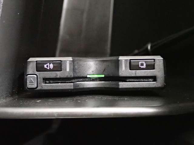2.2 XD プロアクティブ ディーゼルターボ 4WD 360度ビューモニター LEDヘッドライト ETC ナビゲーション シートヒーター 被害軽減ブレーキ メンテノート 取説 スペアーキーあり(13枚目)
