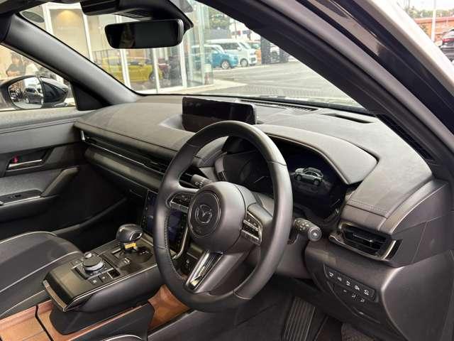 ＭＸ－３０ ２．０　ナチュラル　モノトーン　４ＷＤ（10枚目）