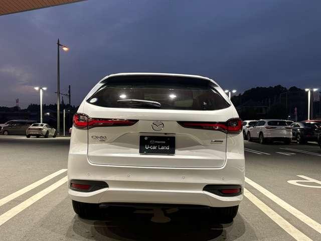 ＣＸ－８０ ３．３　ＸＤハイブリッド　プレミアム　モダン　ディーゼルター　ＥＴＣ車載器　前後ドライブレコーダー　衝突被害軽減ブレーキ　革シート　３列シート　バックカメラ　電動シート　シートヒーター　４ＷＤ　ＥＴＣ（8枚目）