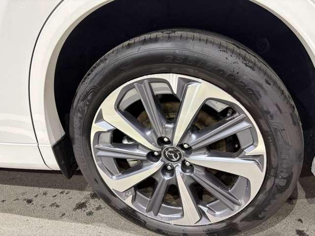 ＣＸ－８０ ３．３　ＸＤハイブリッド　プレミアム　モダン　ディーゼルター　ＥＴＣ車載器　前後ドライブレコーダー　衝突被害軽減ブレーキ　革シート　３列シート　バックカメラ　電動シート　シートヒーター　４ＷＤ　ＥＴＣ（9枚目）