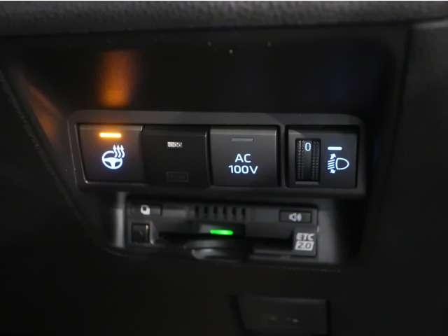 アクア １．５　Ｚ　ラフィネ　ＬＥＤヘッドランプ　フルセグ　メモリーナビ　レーダークルーズコントロール　ＥＴＣ　スマ－トキ－　シートヒーター　バックカメラ　アルミホイール　ＴＳＳ（8枚目）