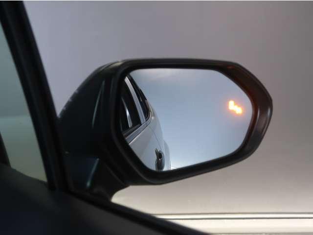 アクア １．５　Ｚ　ラフィネ　ＬＥＤヘッドランプ　フルセグ　メモリーナビ　レーダークルーズコントロール　ＥＴＣ　スマ－トキ－　シートヒーター　バックカメラ　アルミホイール　ＴＳＳ（17枚目）