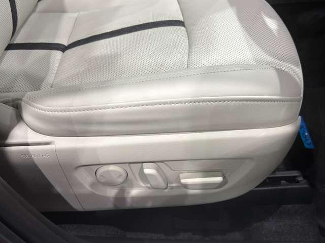 ＣＸ－８０ ３．３　ＸＤハイブリッド　プレミアム　モダン　ディーゼルター　衝突被害軽減ブレーキ　アダプティブクルーズコントロール　革シート　３列シート　バックカメラ　電動シート　シートヒーター　４ＷＤ　サンルーフ　ＥＴＣ（12枚目）