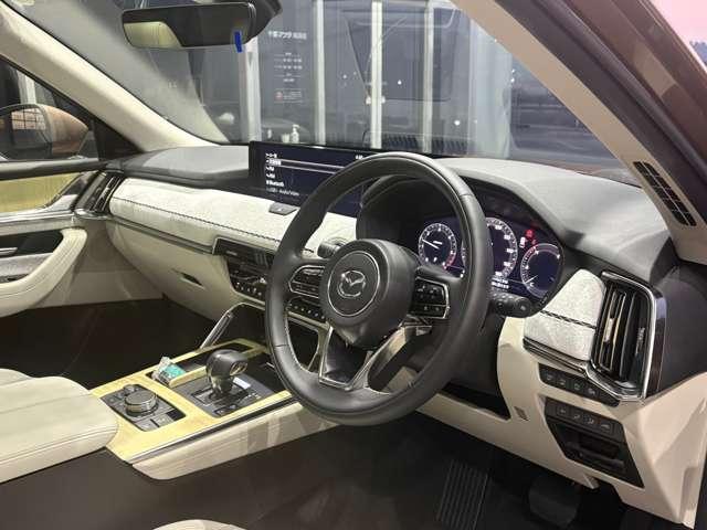 ＣＸ－８０ ３．３　ＸＤハイブリッド　プレミアム　モダン　ディーゼルター　衝突被害軽減ブレーキ　アダプティブクルーズコントロール　革シート　３列シート　バックカメラ　電動シート　シートヒーター　４ＷＤ　サンルーフ　ＥＴＣ（13枚目）