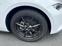 純正ホイールが車を引き締めてくれています♪タイヤの残り溝もバッチリ♪ 7