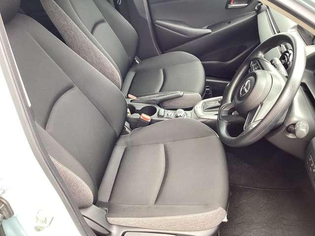 ＭＡＺＤＡ２ １．５　１５Ｃ　レンタカーアップ　ＥＴＣ　衝突被害軽減ブレーキ　禁煙車　１年間走行無制限保証　ＬＥＤヘッドライト　バックカメラ　盗難防止装置　スマートキー（17枚目）