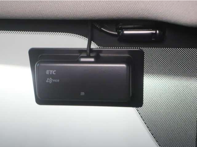 ＣＸ－３０ ２．０　２０Ｓ　プロアクティブ　ツーリングセレクション　レーダークルーズＣ　Ｆカメラ　ナビＴＶ　フルセグＴＶ　アドバンスドキー　Ｐシート　ＬＥＤヘッドライト　Ｓヒーター　キーレス　横滑り防止機能　パワーウィンドウ　バックカメラ　ＡＢＳ　エアコン　パワステ（17枚目）