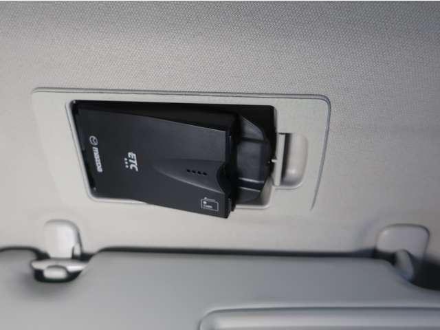 【ＥＴＣ】付きです。高速道路を使ってのお出かけにも大変便利です。