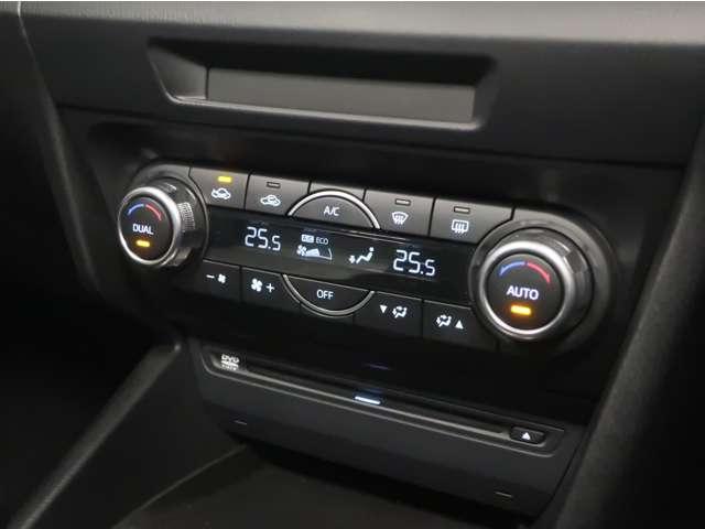 各種装備ございますので是非一度ご来店いただいて現車のご確認お願いいたします。