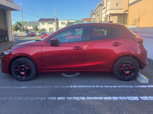 ＭＡＺＤＡ２ １．５　１５ＢＤ　パノラマモニタ　スマートシティブレーキサポート　前後ソナー　ＴＶ　ＬＥＤヘッドランプ　フルセグＴＶ　バックカメラ　アドバンストキー　エアコン　アイドリングストップ　ＤＳＣ（10枚目）