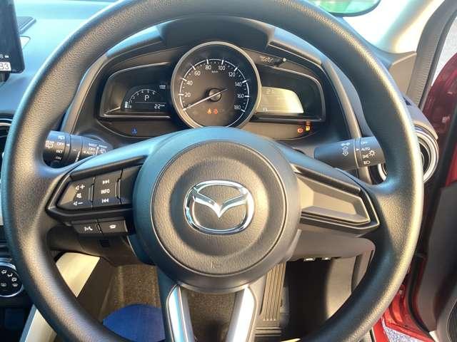 ＭＡＺＤＡ２ １．５　１５ＢＤ　パノラマモニタ　スマートシティブレーキサポート　前後ソナー　ＴＶ　ＬＥＤヘッドランプ　フルセグＴＶ　バックカメラ　アドバンストキー　エアコン　アイドリングストップ　ＤＳＣ（13枚目）