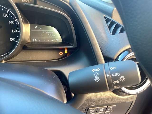 ＭＡＺＤＡ２ １．５　１５ＢＤ　パノラマモニタ　スマートシティブレーキサポート　前後ソナー　ＴＶ　ＬＥＤヘッドランプ　フルセグＴＶ　バックカメラ　アドバンストキー　エアコン　アイドリングストップ　ＤＳＣ（14枚目）