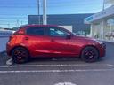 ＭＡＺＤＡ２ １．５　１５ＢＤ　パノラマモニタ　スマートシティブレーキサポート　前後ソナー　ＴＶ　ＬＥＤヘッドランプ　フルセグＴＶ　バックカメラ　アドバンストキー　エアコン　アイドリングストップ　ＤＳＣ（4枚目）