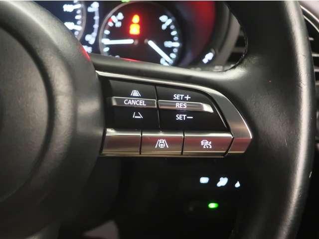 ＭＡＺＤＡ３ファストバック ２．０　２０Ｓ　プロアクティブ　ツーリング　セレクション　レーダークルコン　レザーシート　ＥＴＣ車載器　ＬＥＤライト　メモリーナビ　エアバッグ　ＡＢＳ　キーフリー　ナビＴＶ　バックカメラ　電動シート　オートエアコン　アドバンスドキー　アイドリングストップ（14枚目）