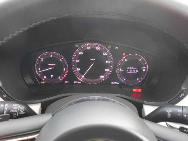 ＣＸ－６０ ３．３　ＸＤハイブリッド　エクスクルーシブ　モダン　ディーゼ　衝突軽減ブレーキ　追従式クルコン　地上デジタル　サイドカメラ　ＥＴＣ　アルミホイール　横滑り防止装置　パワーシート　アイドリングストップ　フロントカメラ　フルタイム４ＷＤ　レザーシート　スマートキー（19枚目）