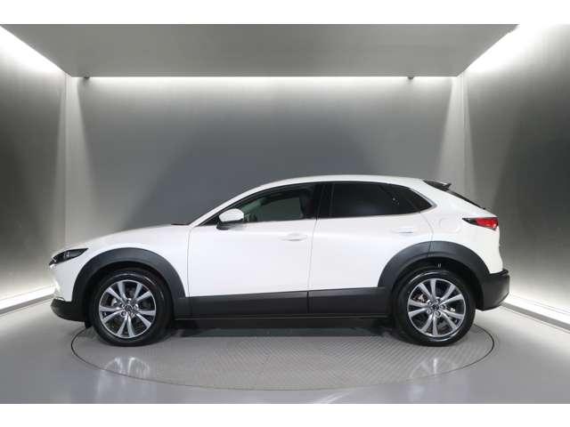 ＣＸ－３０ ２．０　２０Ｓ　Ｌパッケージ　ワンオーナー　禁煙車　６速マニュアル　ＥＴＣ　革シート　ステアリング＆シートヒーター　レーダークルーズコントロールシステム　メモリー機能付パワーシート（2枚目）