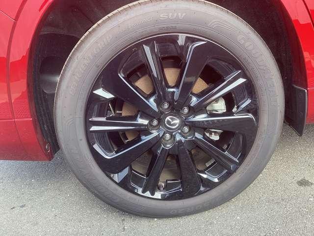 ＣＸ－８０ ３．３　ＸＤハイブリッド　エクスクルーシブ　スポーツ　ディー　ワンオーナー　禁煙車　ディーラー保証付き　レーダークルーズ　クリアランスソナー　パワーシート　３列シート　シートヒーター　オートマチックハイビーム　バックカメラ　衝突被害軽減システム　４ＷＤ　革シート（6枚目）