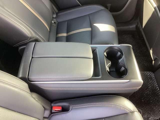 ＣＸ－８０ ３．３　ＸＤハイブリッド　エクスクルーシブ　スポーツ　ディー　ワンオーナー　禁煙車　ディーラー保証付き　レーダークルーズ　クリアランスソナー　パワーシート　３列シート　シートヒーター　オートマチックハイビーム　バックカメラ　衝突被害軽減システム　４ＷＤ　革シート（17枚目）