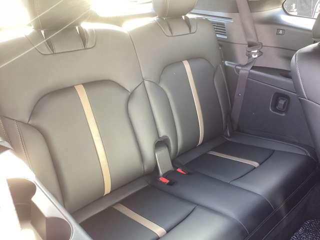 ＣＸ－８０ ３．３　ＸＤハイブリッド　エクスクルーシブ　スポーツ　ディー　ワンオーナー　禁煙車　ディーラー保証付き　レーダークルーズ　クリアランスソナー　パワーシート　３列シート　シートヒーター　オートマチックハイビーム　バックカメラ　衝突被害軽減システム　４ＷＤ　革シート（18枚目）