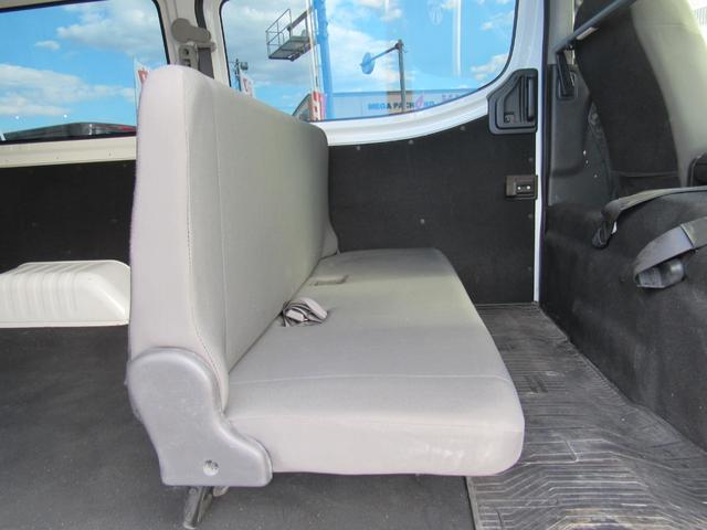 NV350キャラバンバン ロングDX リヤクーラー&リヤヒーター 両側スライドドア(35枚目)