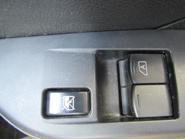 キャラバン ロングＤＸ　両側スライドドア　５ドア　リヤクーラー＆ヒーター（23枚目）