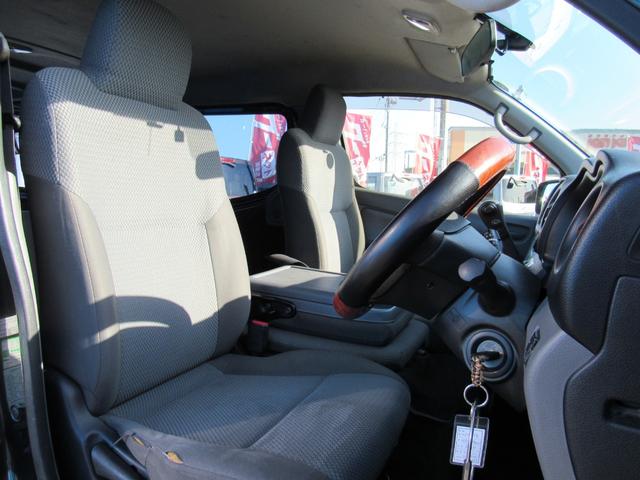 NV350キャラバンバン ロングDX ナビ CD・DVD再生 Bluetooth バックカメラ 両側スライドドア 6人乗り ETC 社外アルミホイール(23枚目)