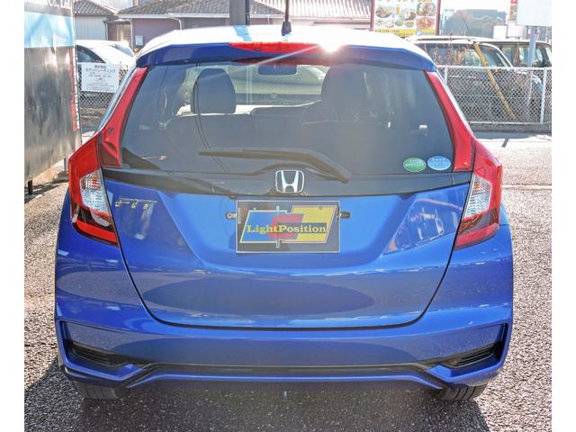 フィット １３Ｇ・Ｌ　ホンダセンシング　ホンダセンシング　ワンオーナー　ギャザズナビ　バックカメラ　ＥＴＣ　ＬＥＤヘッドライト　ドラレコ（6枚目）