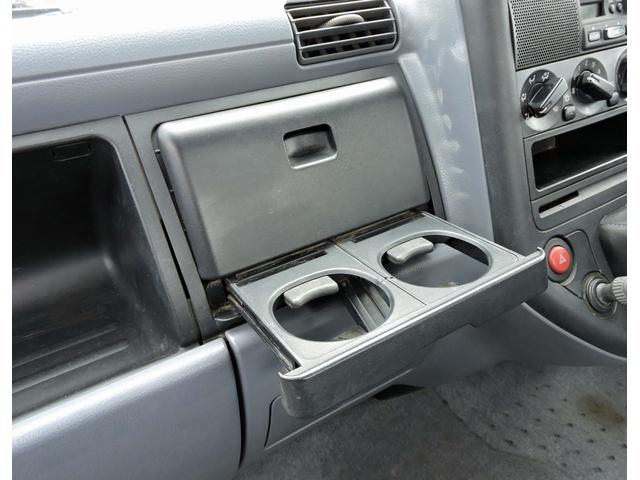 キャンターガッツ ロング全低床ＤＸ　５ＭＴ　載積１．５ｔ　ディーゼル　平ボディ　パワーウィンドウ（29枚目）